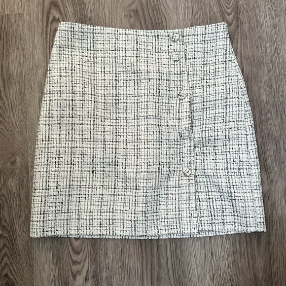 H&M Dresses & Skirts - H&M Tweed Pencil Skirt - Black and White